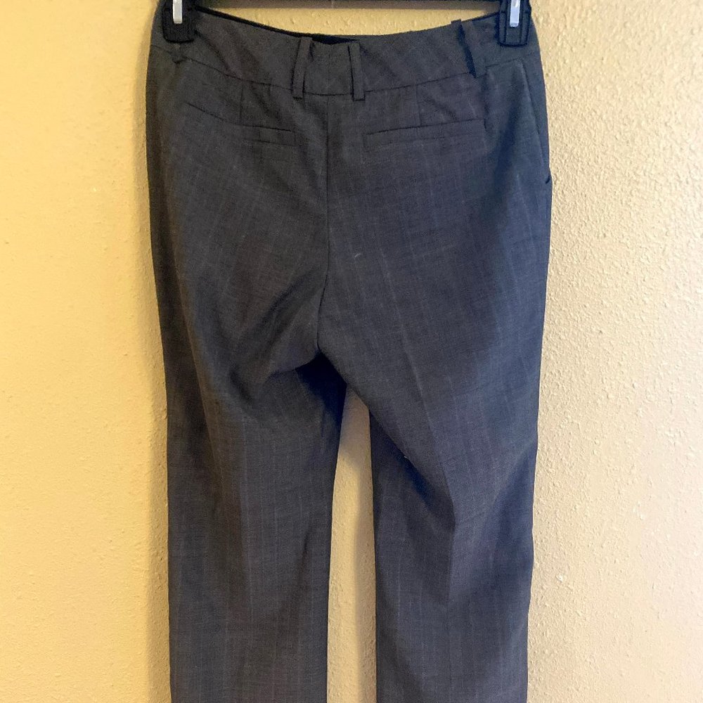 Anne Klein 2pc Dark Grey Pinstripe Suit 2P - Picture 8 of 9